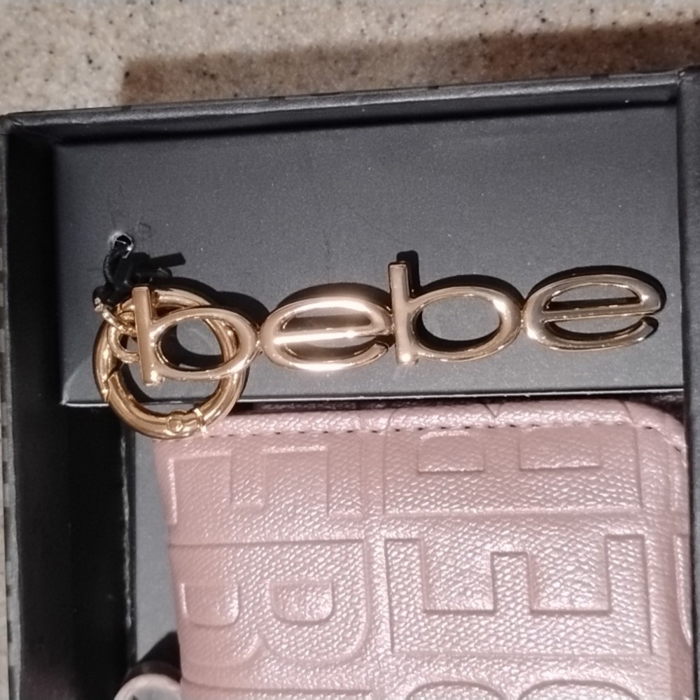 Bebe wallet and keychain set NWT - Picture 4 of 7